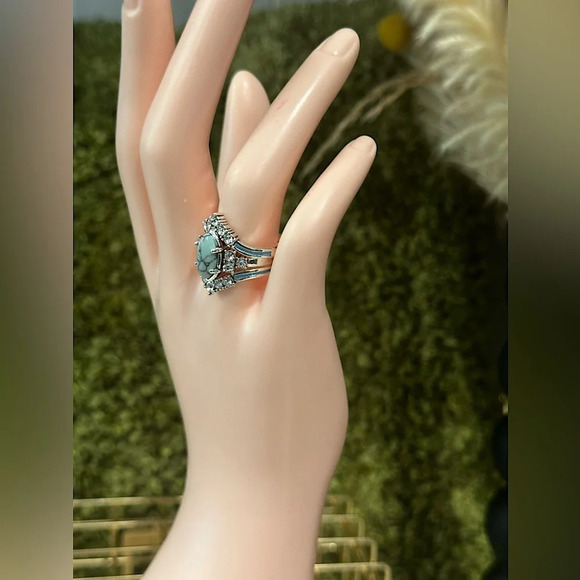 NIB-3 Pieces/Set Multilayer Hollow Turquoise Ring W/ Delicate Moissanite - Picture 6 of 7